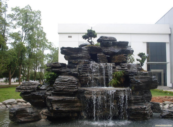 對山體進行裝飾,真石漆做得到 對山體進行裝飾,真石漆做得到