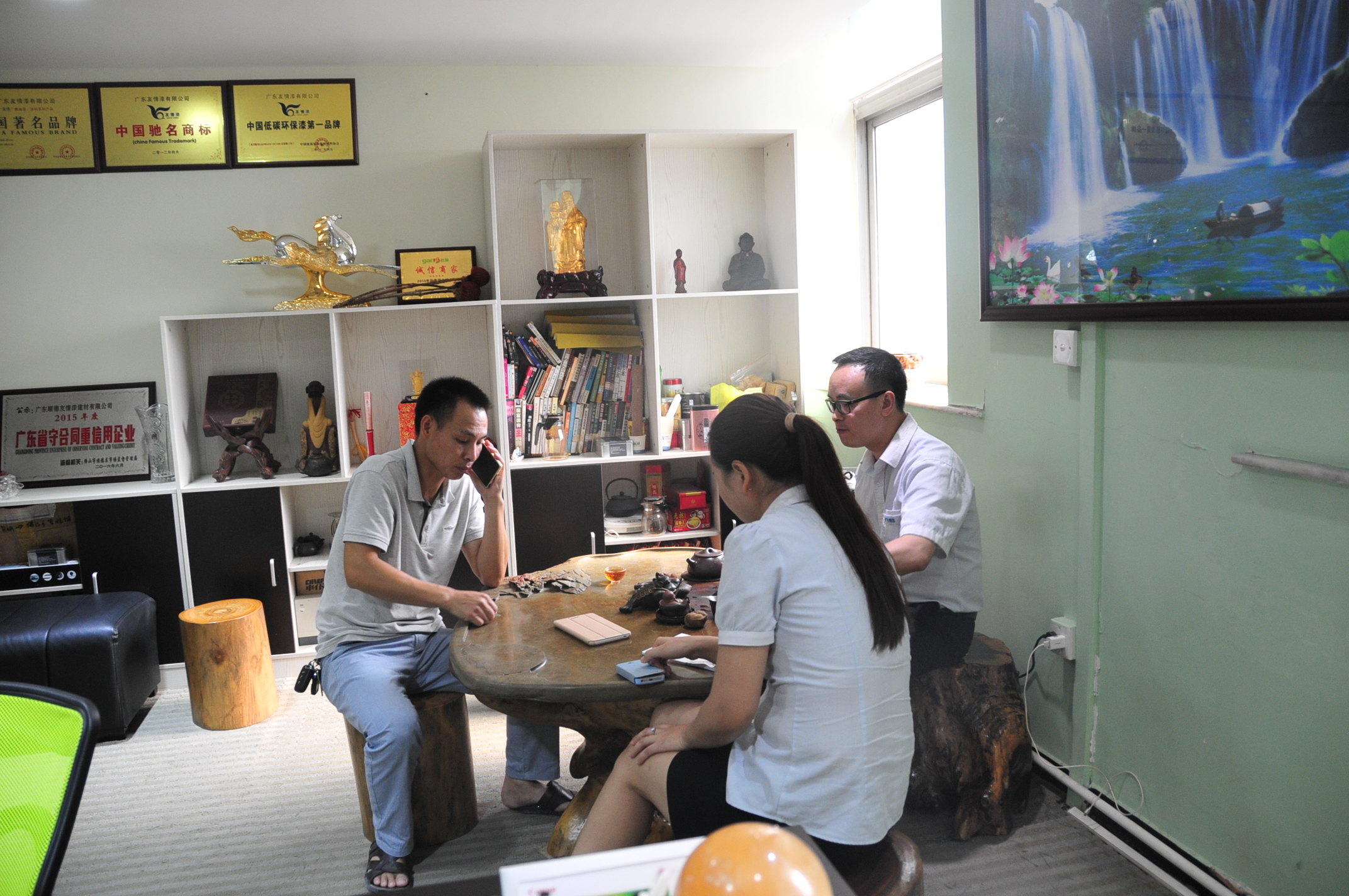 河源客戶到訪友情漆 河源客戶到訪友情漆