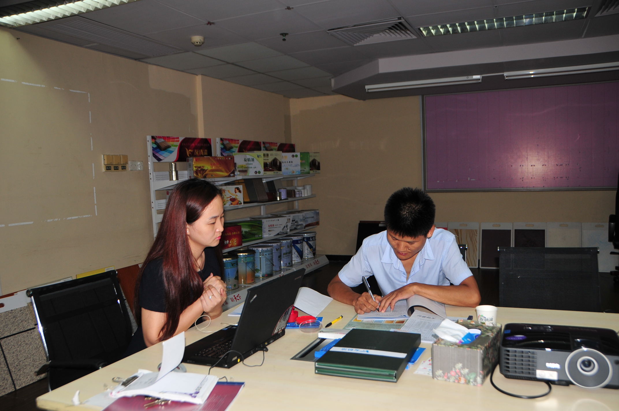 客戶信任支持，激勵友情漆追求不已